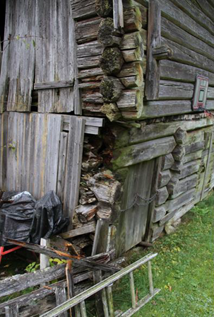 En bygning som er i ferd med å gå tapt hvis ikke noe gjøres, Slettmoen Nordre.