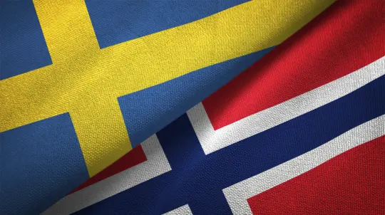 Flagg fra Norge og Sverige